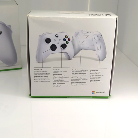 Brand New Xbox Controller - Picture 2 of 3